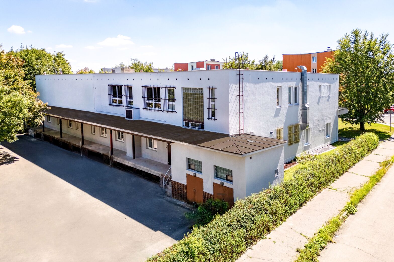 Renovace fasády na pražském Zličíně